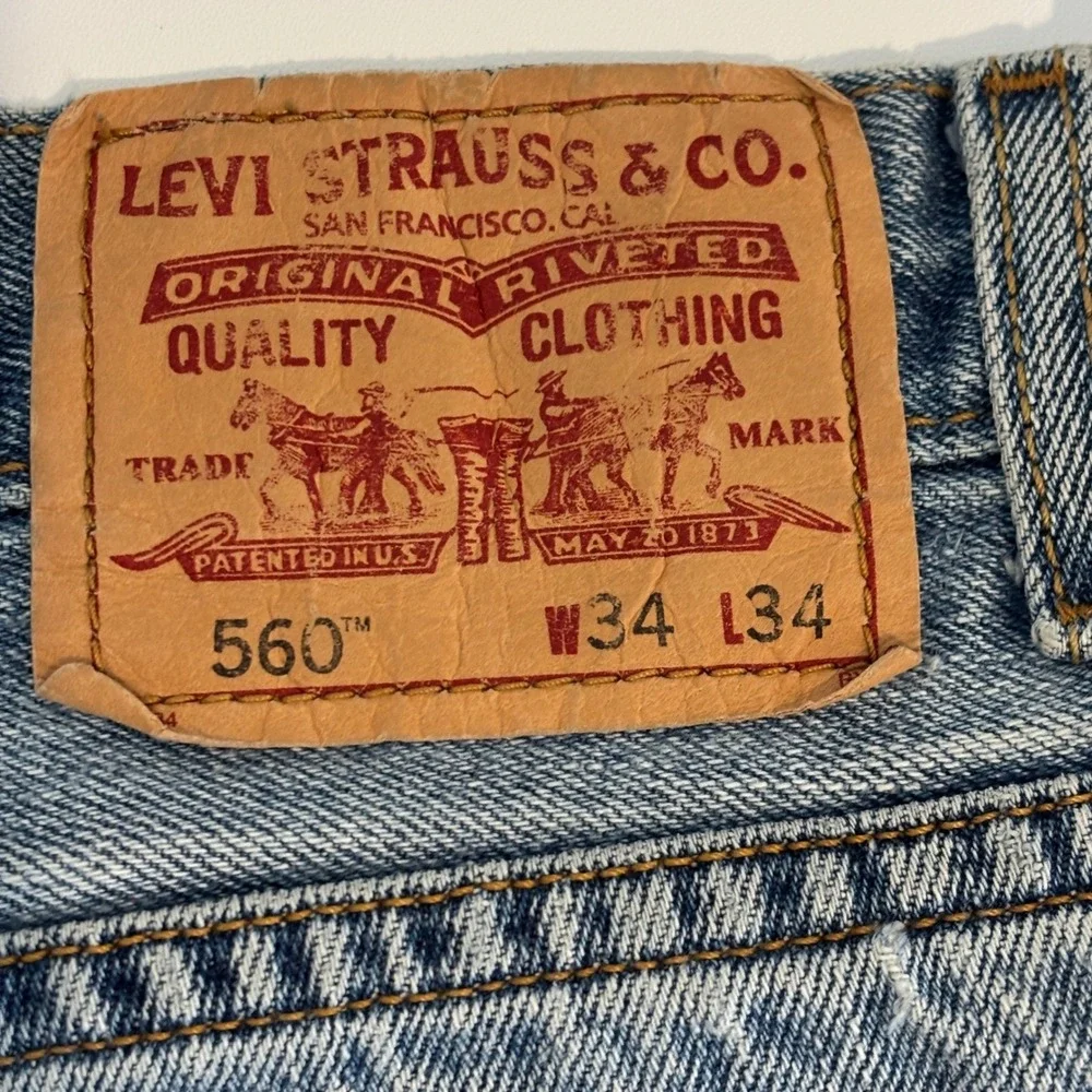 Levi's 560 Comfort Relaxed Fit Blue Jeans Mens 34x33 More Room in Seat Thighs